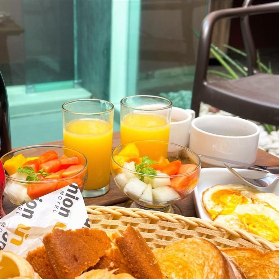 Union Motel (Adults Only) กาเบเดโล ภายนอก รูปภาพ